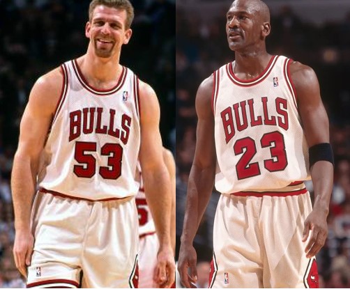 Joe Kleine y Michael Jordan en los Bulls